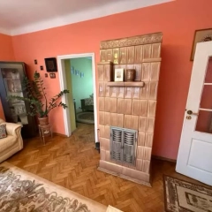 Syndyk sprzeda  1/6 udziału prawa własności do lokalu mieszkalnego w Warszawie