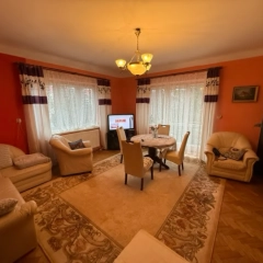 Syndyk sprzeda  1/6 udziału prawa własności do lokalu mieszkalnego w Warszawie